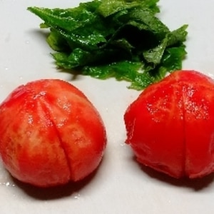 簡単レンジで♪トマトの皮の剥き方。